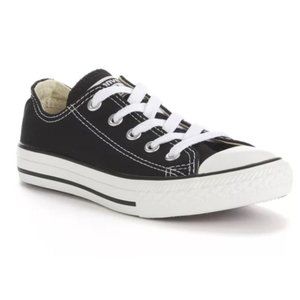 Converse Black and White Chuck Taylor All Star